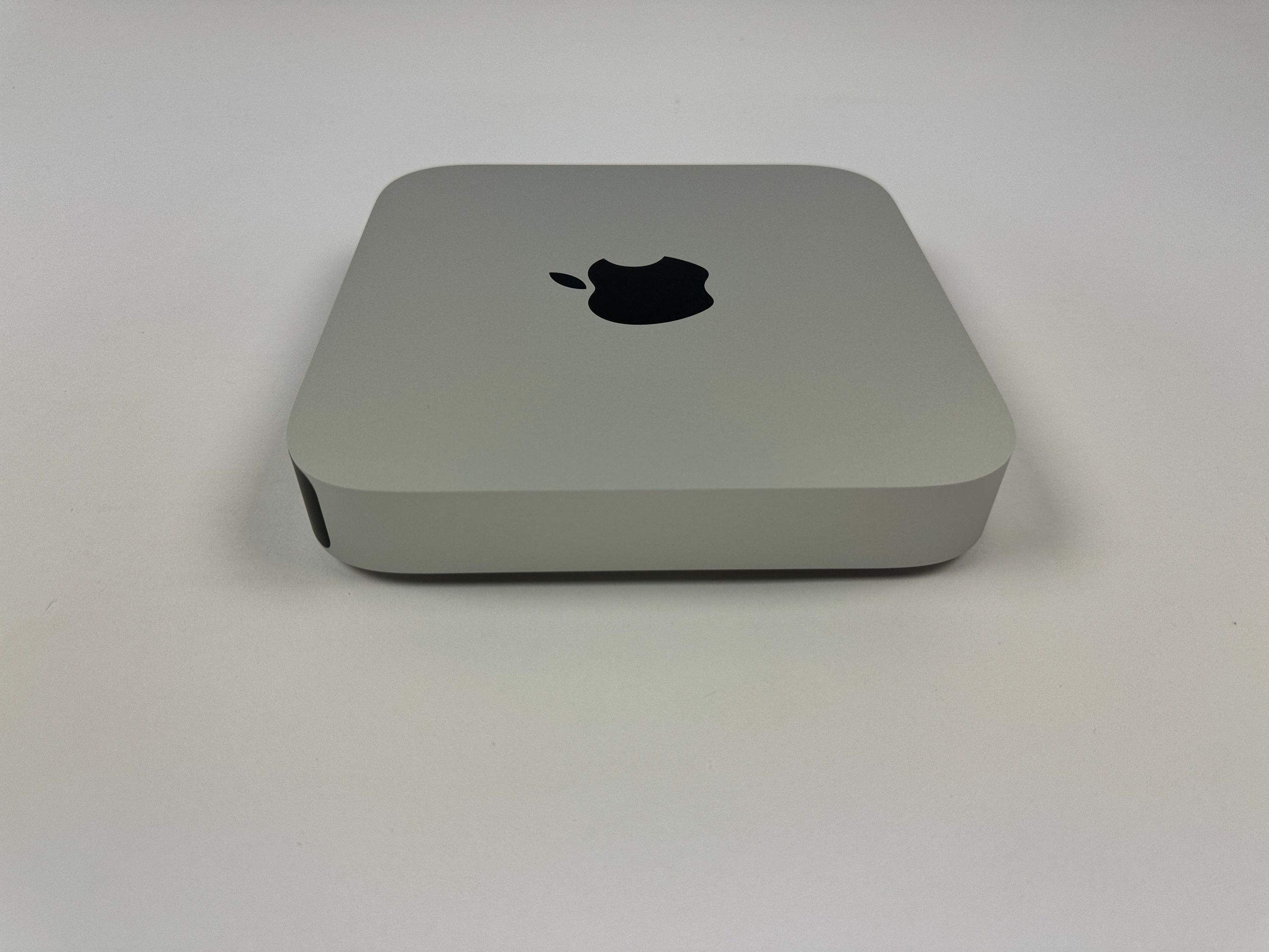 Apple Mac Mini M1 8-Core CPU 8-Core GPU 16 GB RAM 2 TB SSD SILBER