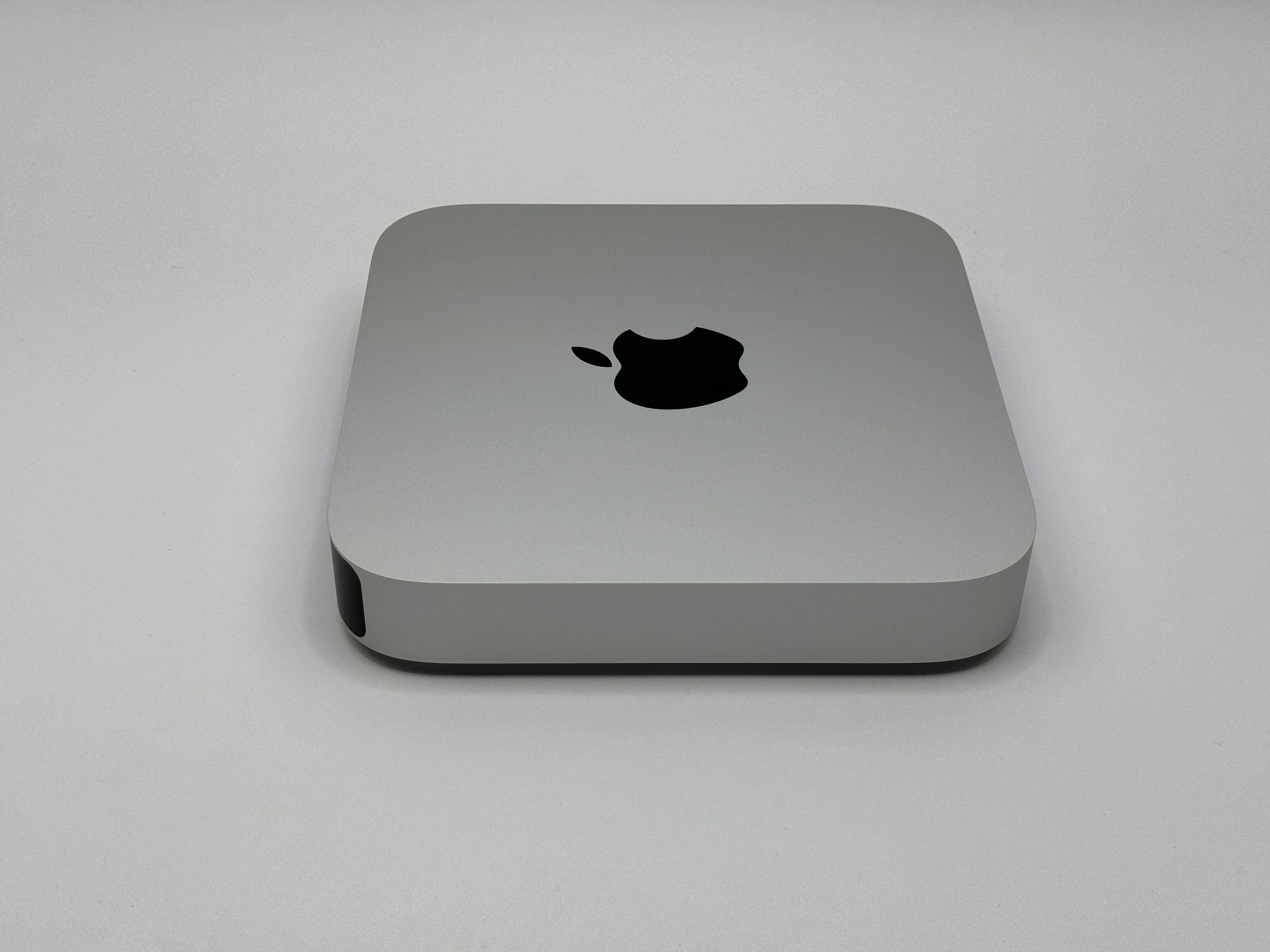 Apple Mac Mini M1 8-Core CPU 8-Core GPU 16 GB RAM 512 GB SSD SILBER