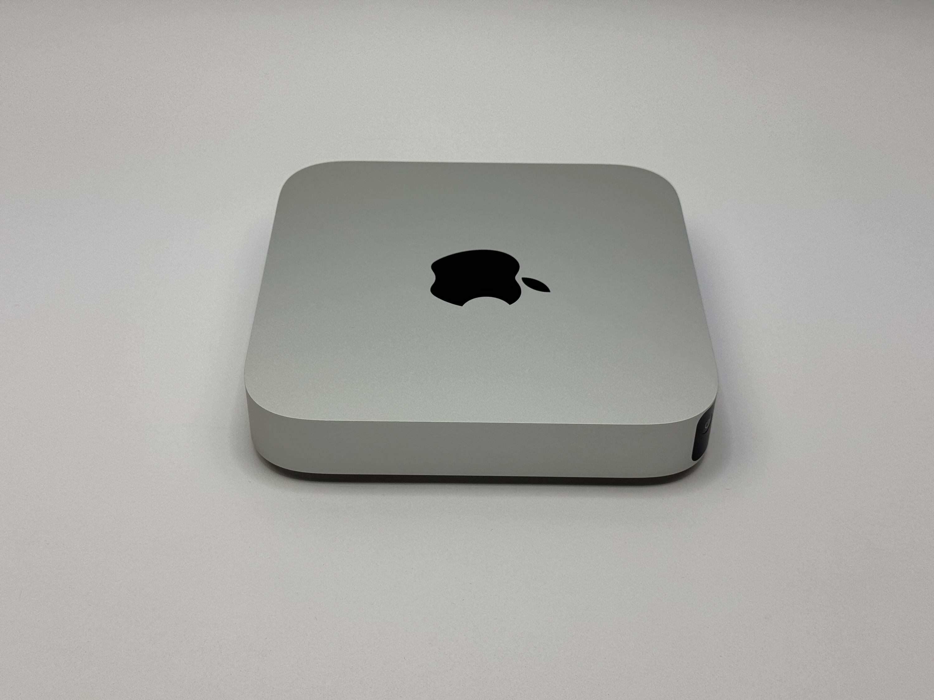 Apple Mac Mini M2 Pro 10-Core CPU 16-Core GPU 16 GB RAM 512 GB SSD SILBER 2023