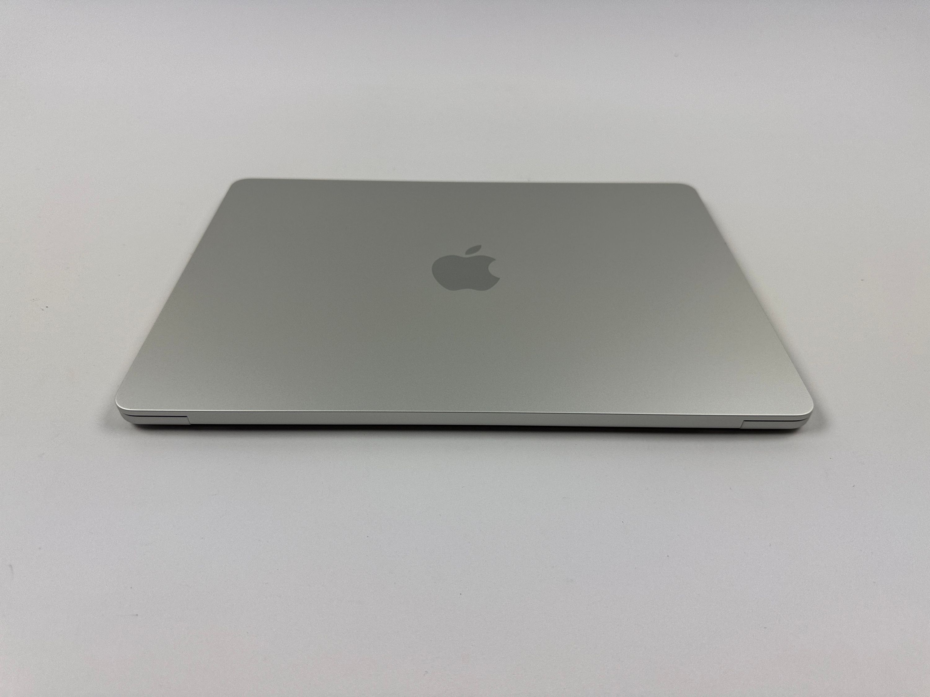 Apple MacBook Air 13,6“ M2 8C CPU 10C GPU 2 TB SSD 24 GB 2022 SILBER