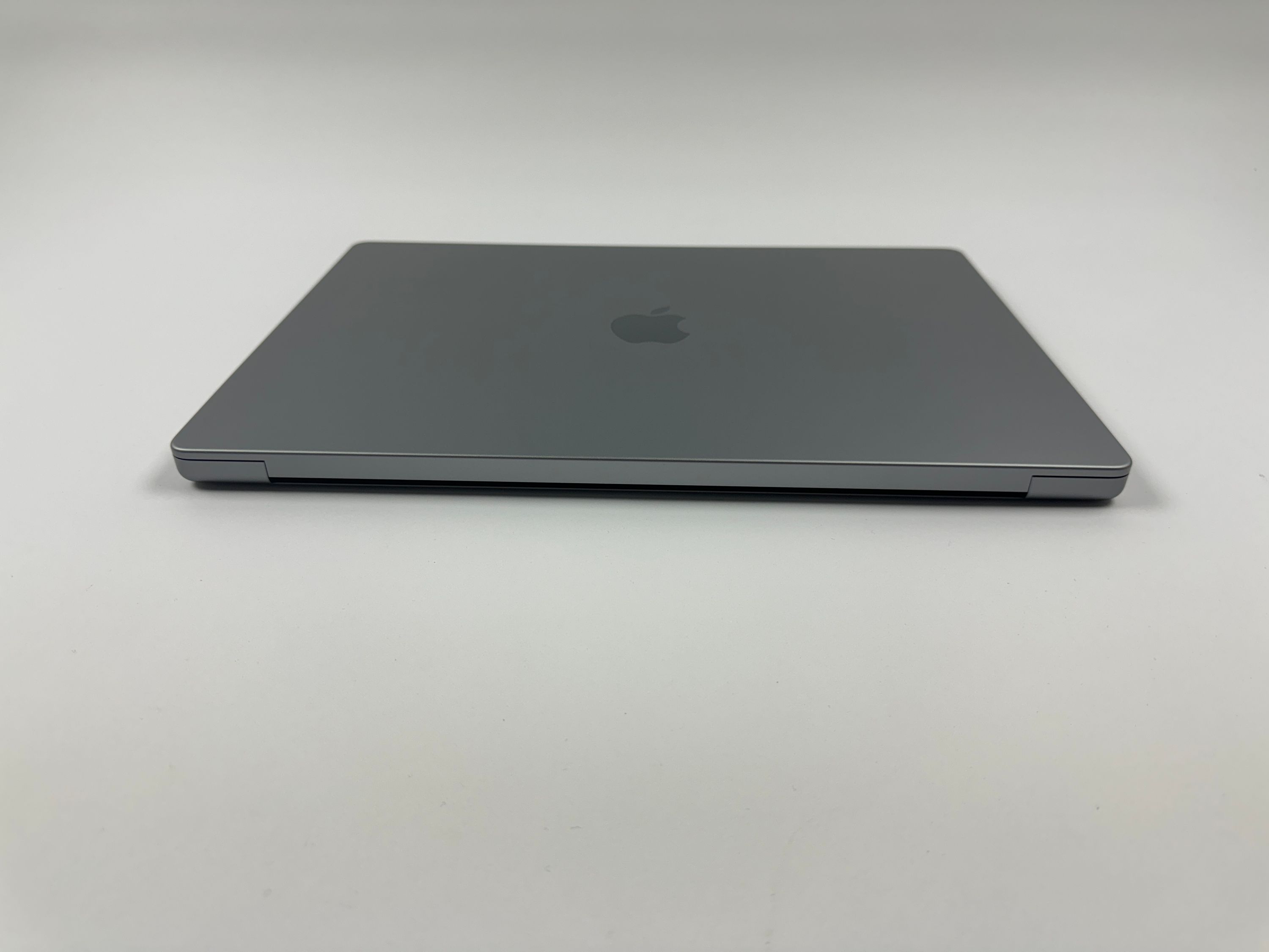 Apple MacBook Pro 16“ M1 PRO 10C CPU 16C GPU 512 GB SSD 16 GB Ram 2021 SPACE GREY