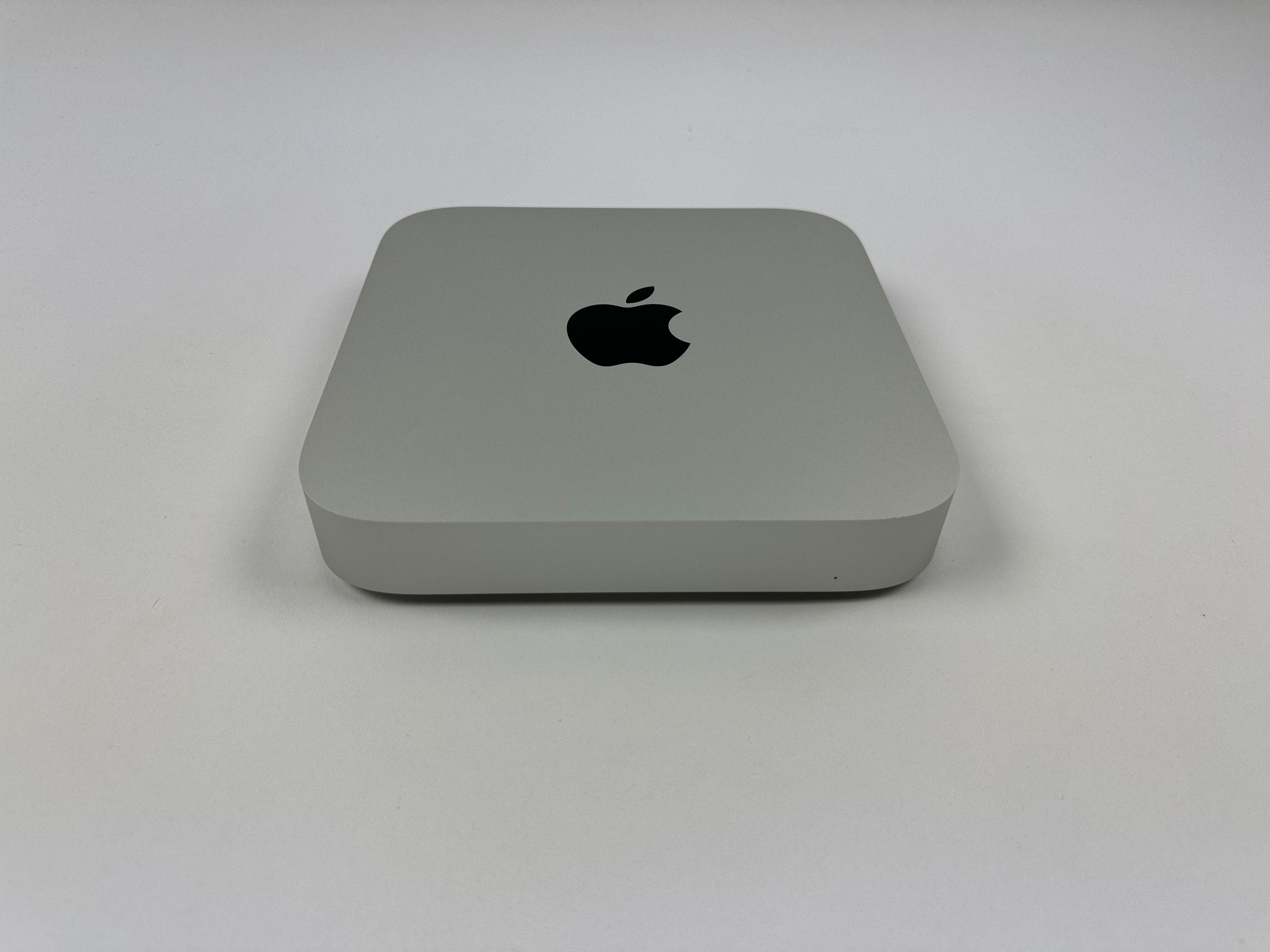 Apple Mac Mini M1 8-Core CPU 8-Core GPU 16 GB RAM 2 TB SSD SILBER