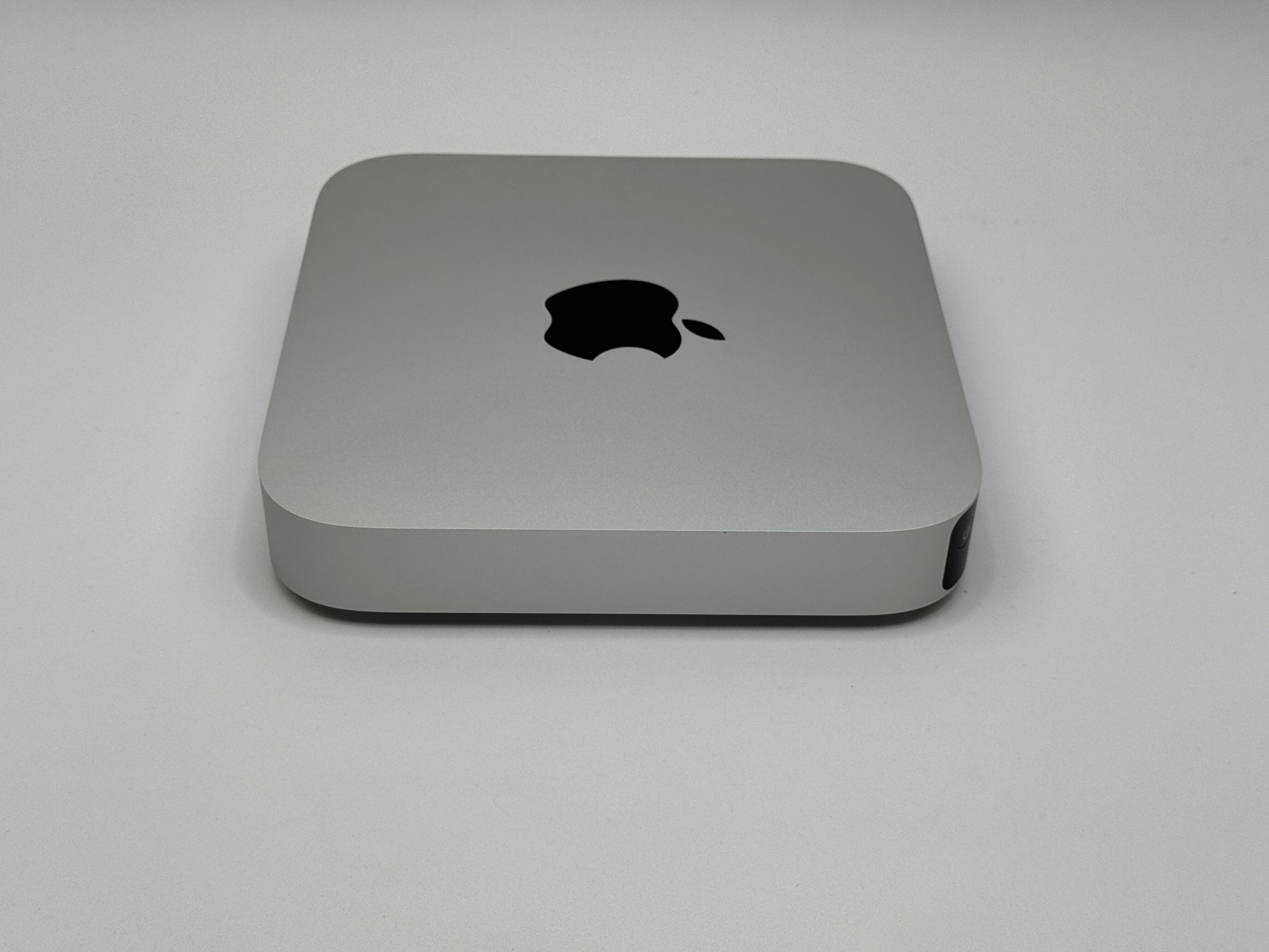 Apple Mac Mini M1 8-Core CPU 8-Core GPU 16 GB RAM 2 TB SSD SILBER