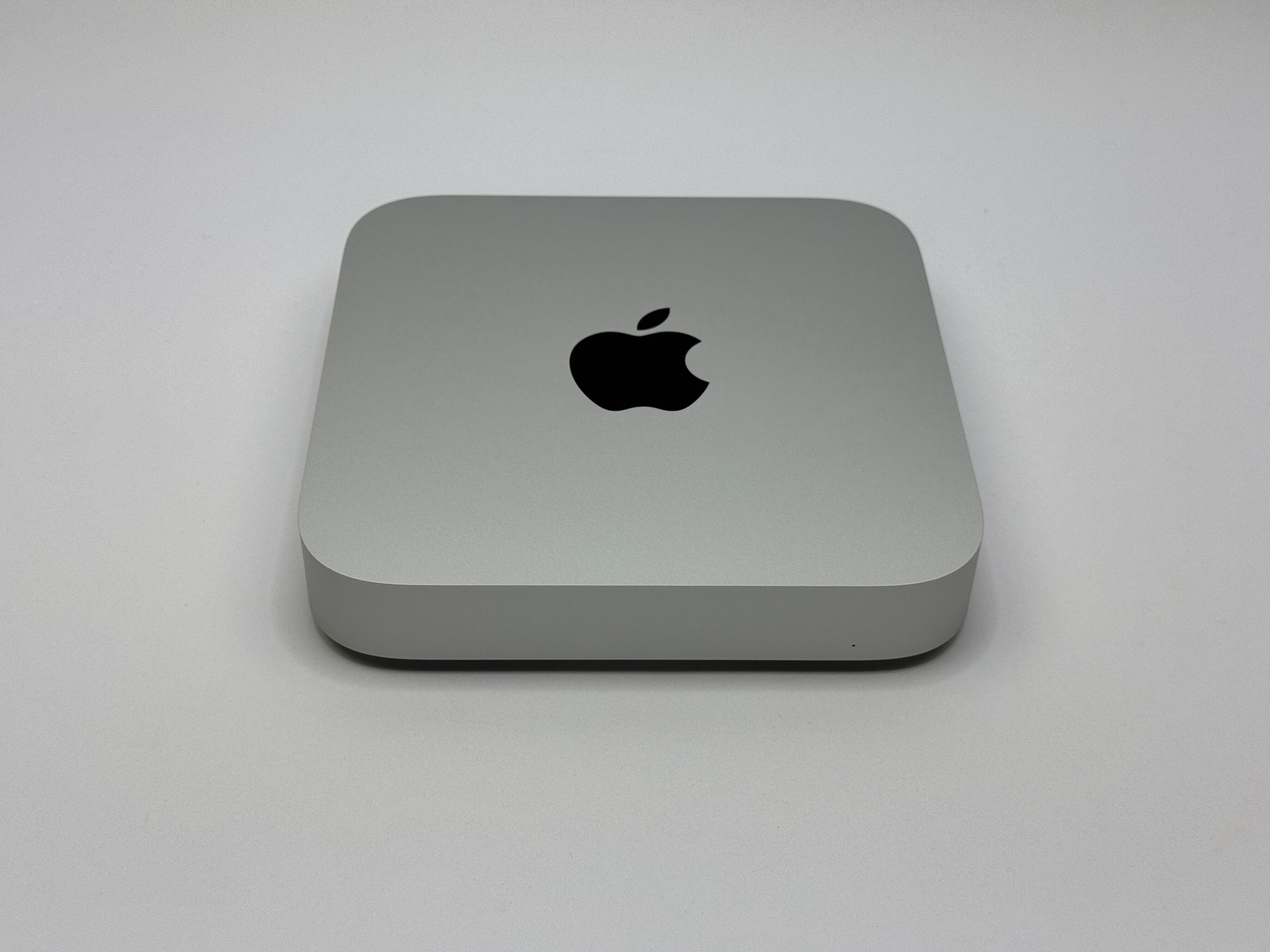 Apple Mac Mini M1 8-Core CPU 8-Core GPU 16 GB RAM 512 GB SSD SILBER