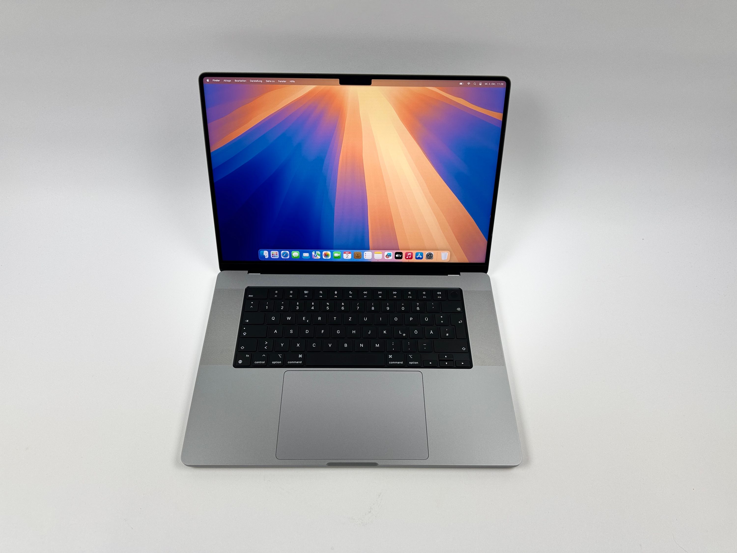 Apple MacBook Pro 16“ M1 MAX 10C CPU 32C GPU 1 TB SSD 32 GB Ram 2021 SPACE GREY