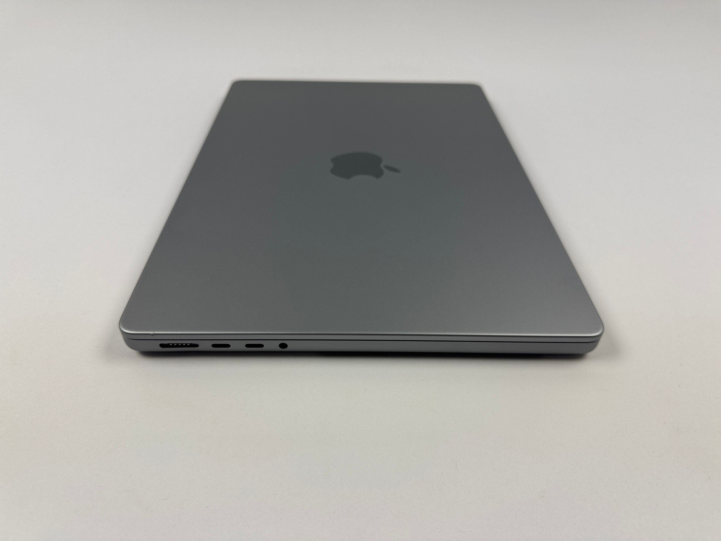 Apple MacBook Pro 14“ M2 PRO 10C CPU 16C GPU 512 GB SSD 16 GB Ram 2023 SPACE GREY