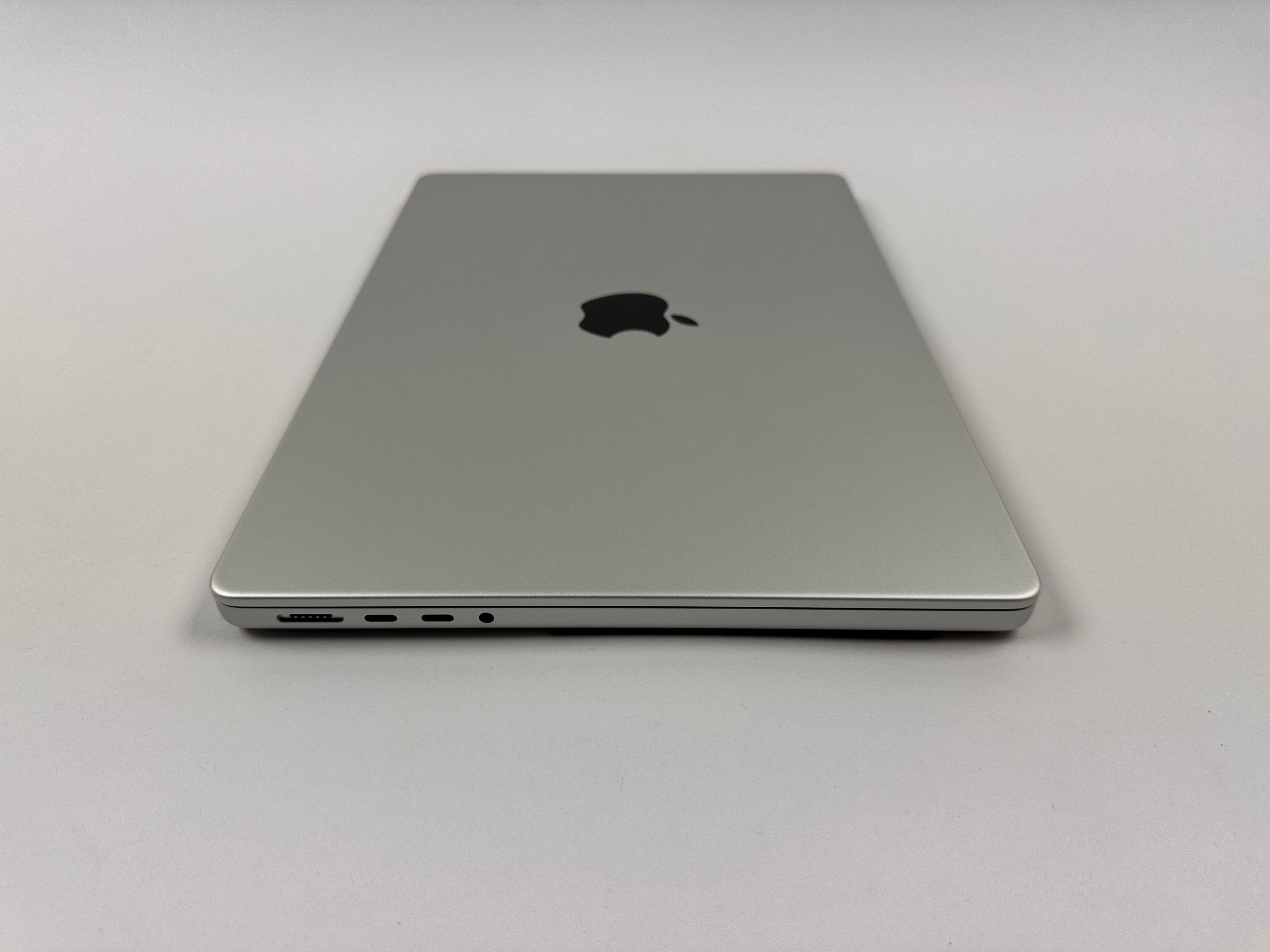 Apple MacBook Pro 14“ M1 PRO 8C CPU 14C GPU 512 GB SSD 16 GB Ram 2021 SILBER