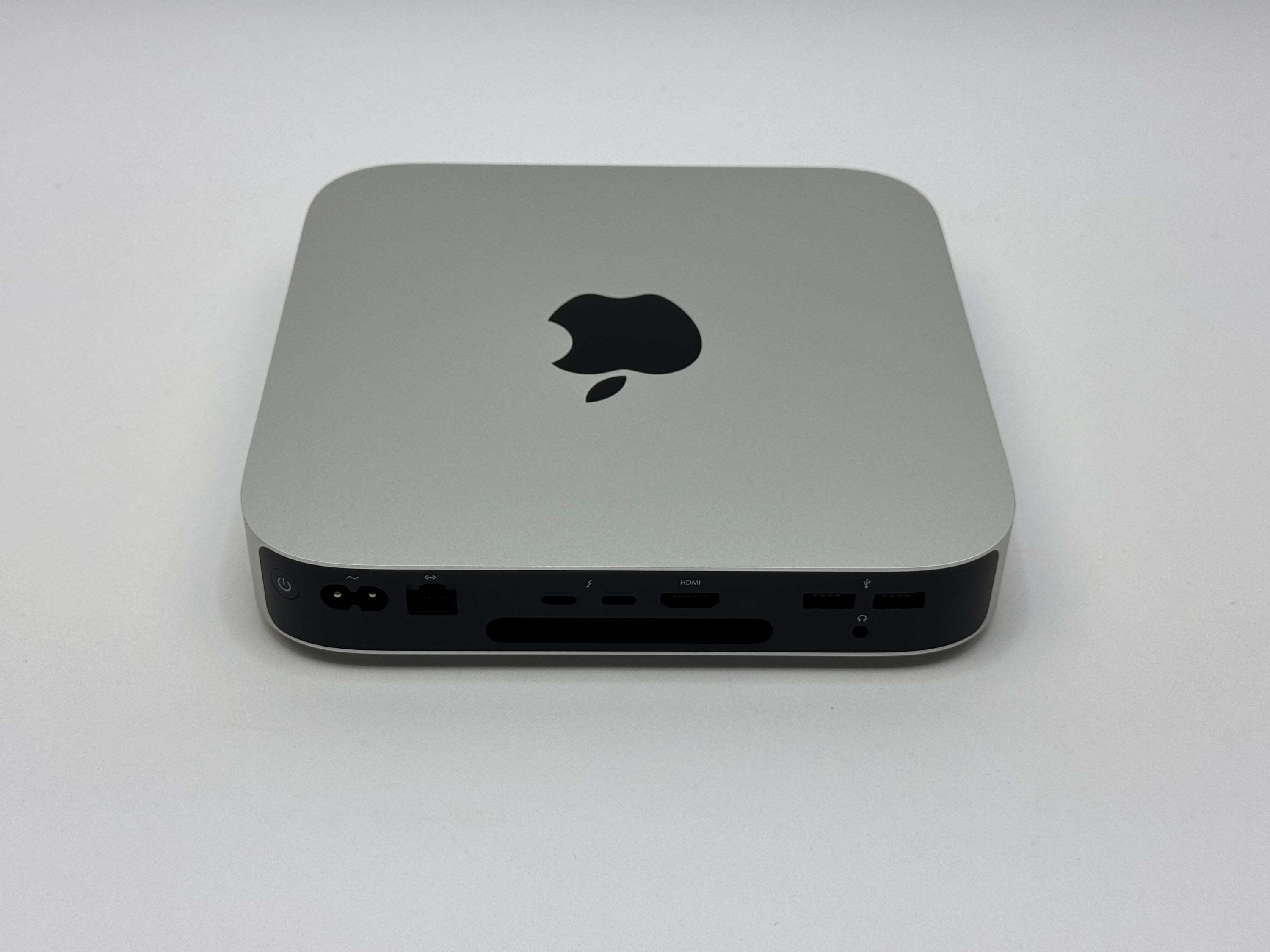 Apple Mac Mini M1 8-Core CPU 8-Core GPU 16 GB RAM 2 TB SSD SILBER