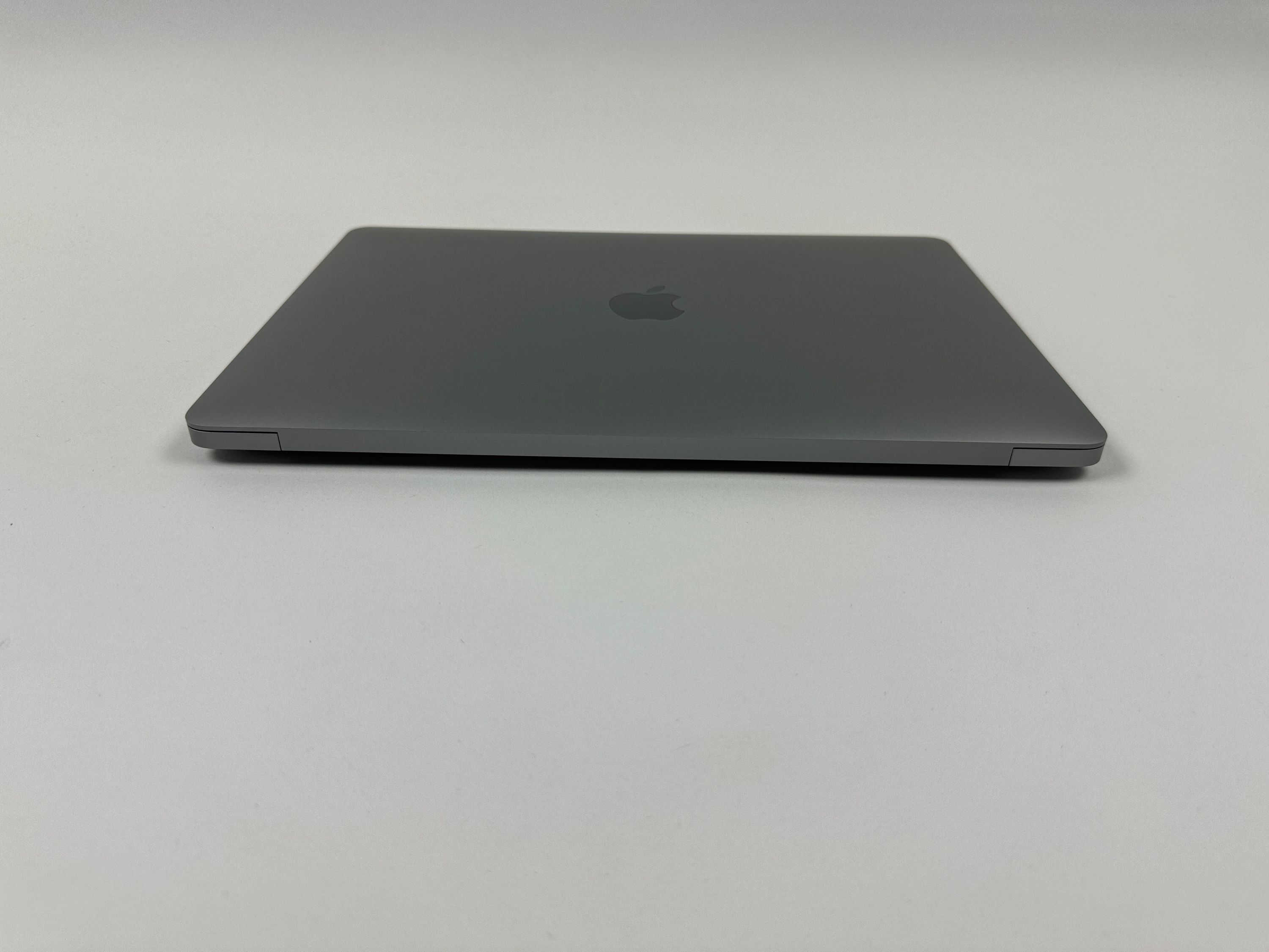 Apple MacBook Air 13,3“ M1 8C CPU 7C GPU 256 GB SSD 8 GB Ram 2020 