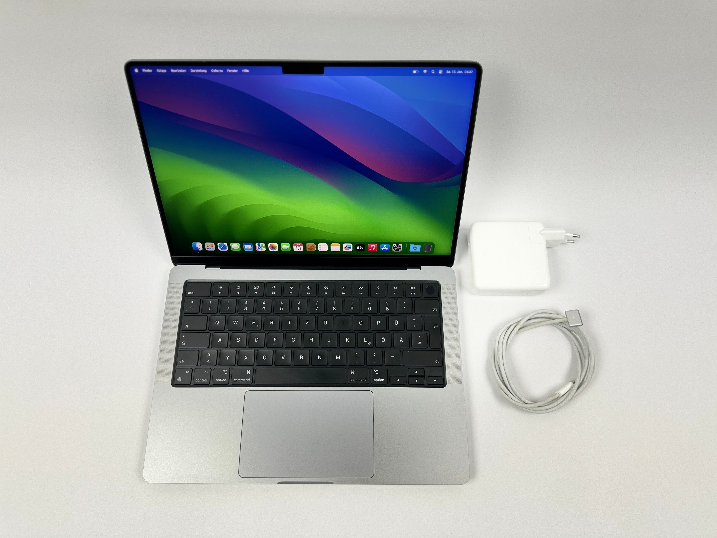 Apple MacBook Pro 14“ M1 MAX 10C CPU 24C GPU 1 TB SSD 32 GB Ram 2021 SPACE GREY