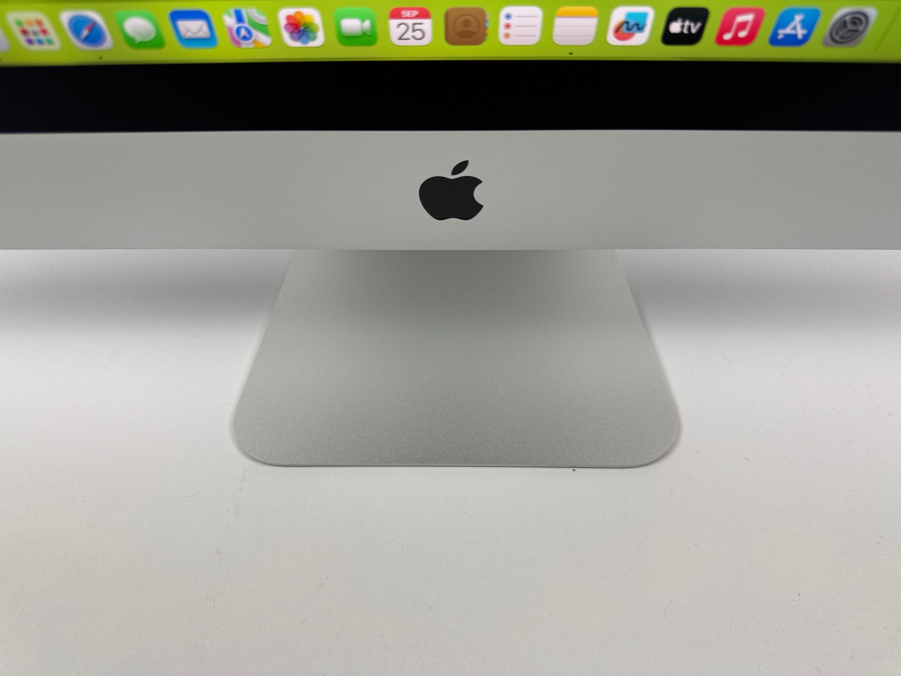 Apple iMac Retina 5K 27“ 10-Core i9 3,6 Ghz 64 GB Ram 512 GB SSD RP 5700 XT SILBER 2020