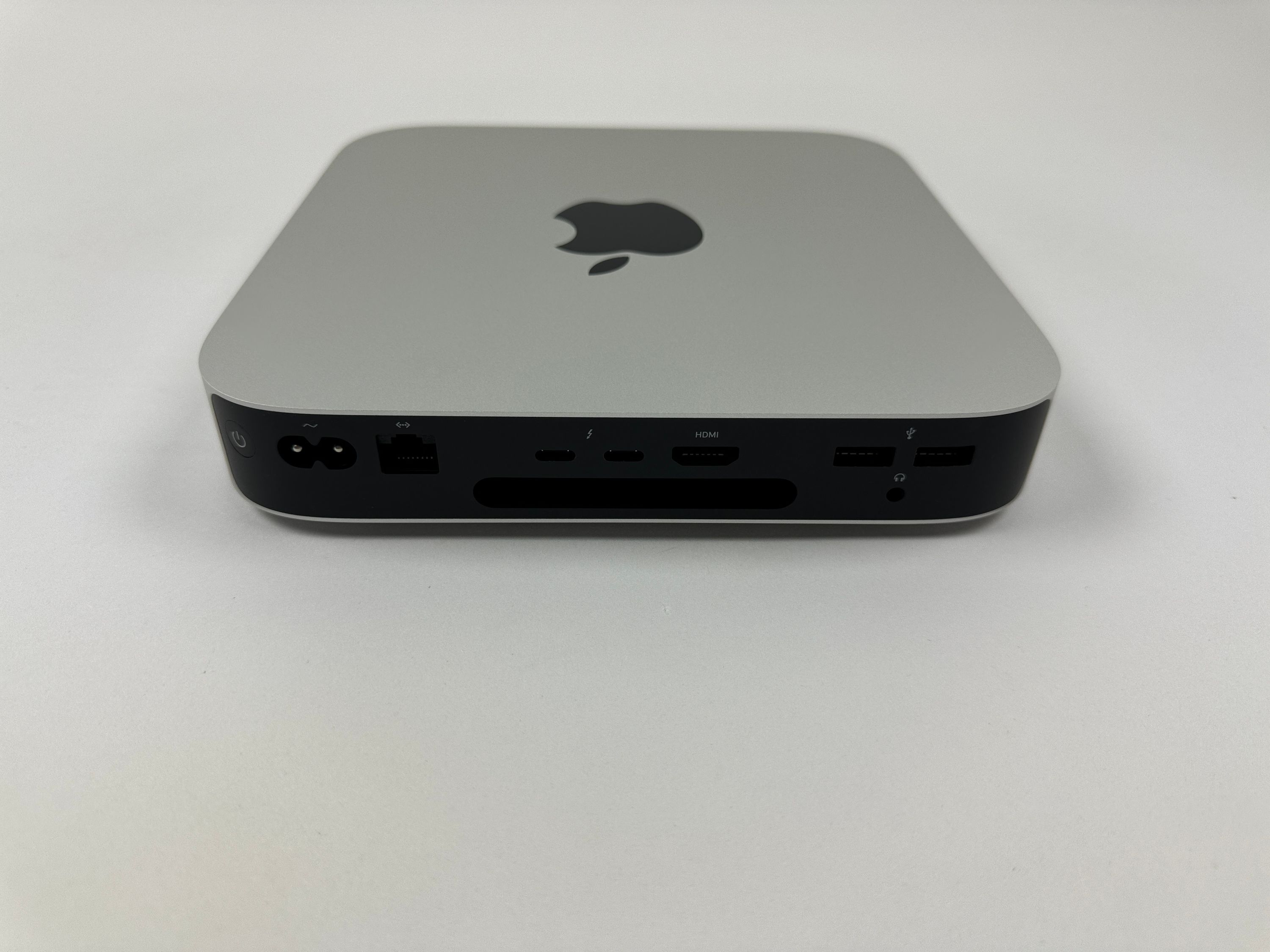 Apple Mac Mini M1 8-Core CPU 8-Core GPU 16 GB RAM 2 TB SSD SILBER