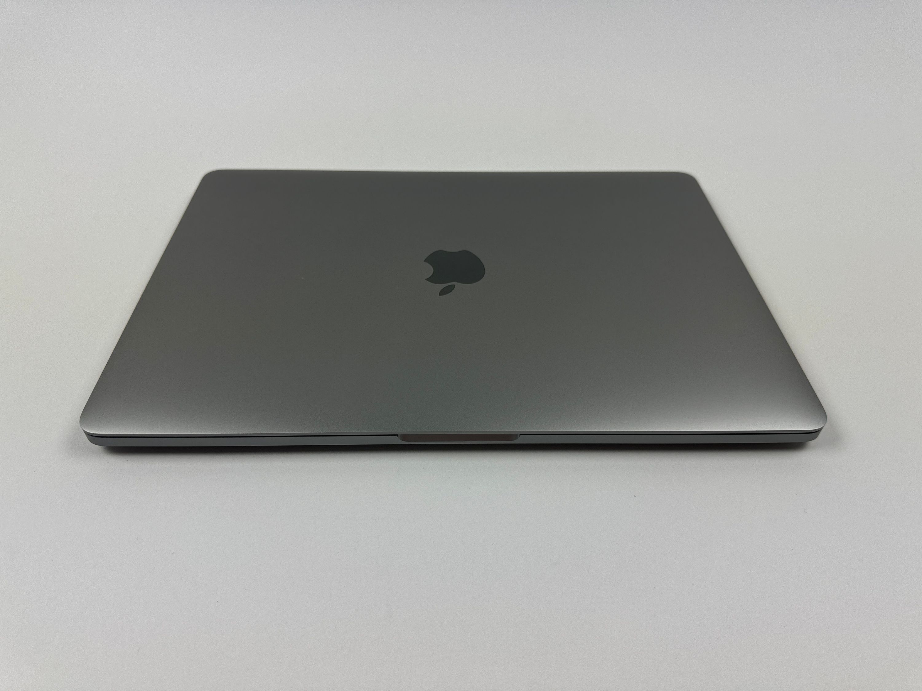 Apple MacBook Pro Retina 13,3“ M2 8C CPU 10C GPU 512 GB SSD 8 GB Ram 2022 Space Grey