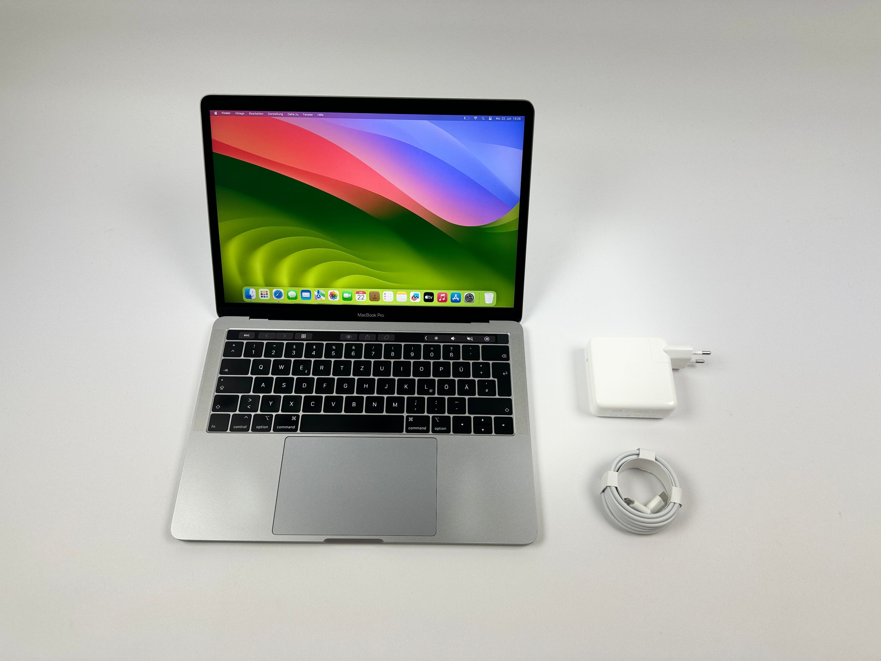 Apple MacBook Pro Retina TouchBar 13,3“ i7 2,8 Ghz 256 GB SSD 16 GB Ram SPACE GREY 2019